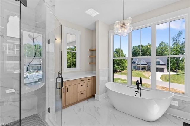 6099 Reynolda Trace, Greensboro, NC 27455