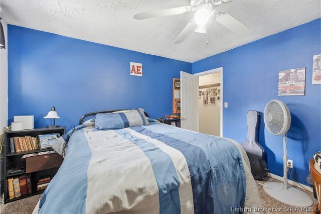 100 W Maplewood Drive, Clarksville, IN 47129