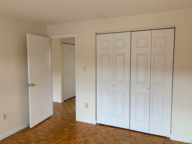 20 Washington Park Dr 12, Andover, MA 01810