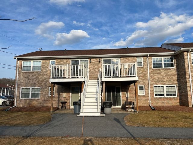 20 Washington Park Dr 12, Andover, MA 01810