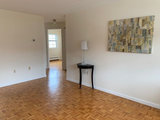 20 Washington Park Dr 12, Andover, MA 01810