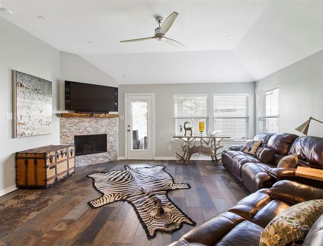8319 Montego Bay Drive, Baytown, TX 77523