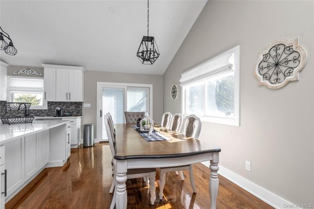 5 W End Avenue, Massapequa, NY 11758