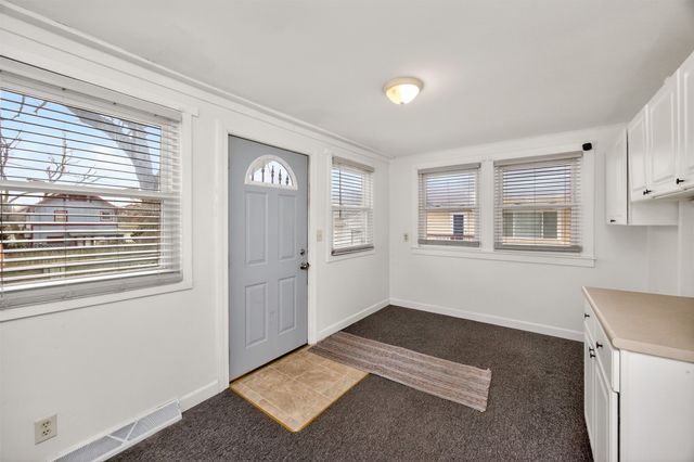 3206 Iola Avenue, Des Moines, IA 50312