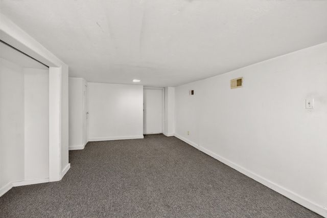 3206 Iola Avenue, Des Moines, IA 50312