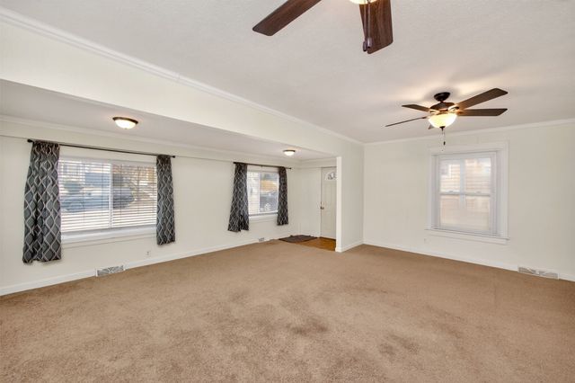 3206 Iola Avenue, Des Moines, IA 50312