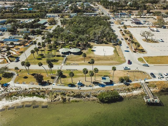 6595 114th Lane, Sebastian, FL 32958