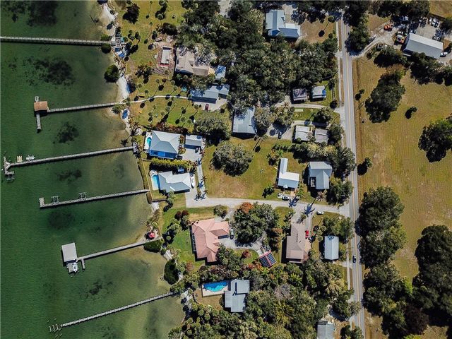 6595 114th Lane, Sebastian, FL 32958