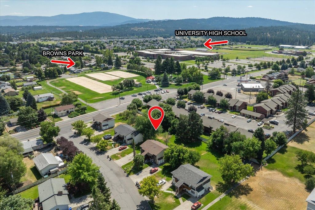 12218 E LENORA Dr, Spokane, WA 99206 photo 3