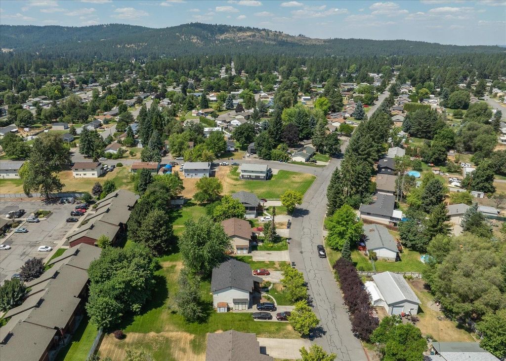 12218 E LENORA Dr, Spokane, WA 99206 photo 23
