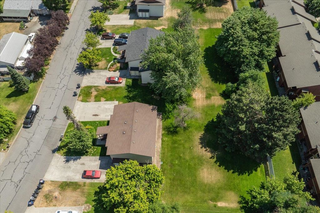 12218 E LENORA Dr, Spokane, WA 99206 photo 10