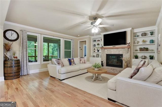 4383 Capstone Court NE, Roswell, GA 30075