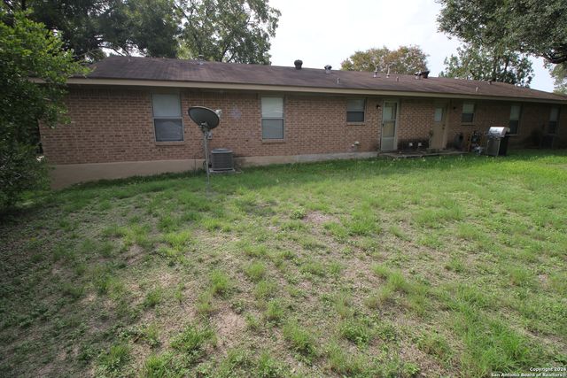 795 ALBERT ST, New Braunfels, TX 78130