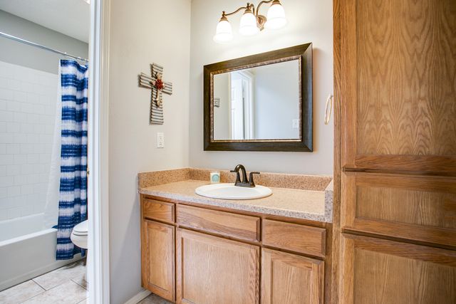 5221 Oak Grove Boulevard, San Angelo, TX 76904