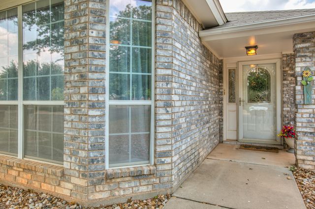 5221 Oak Grove Boulevard, San Angelo, TX 76904