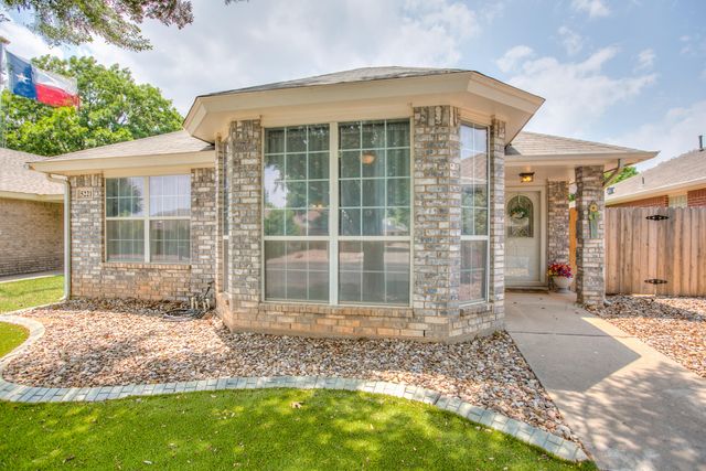 5221 Oak Grove Boulevard, San Angelo, TX 76904