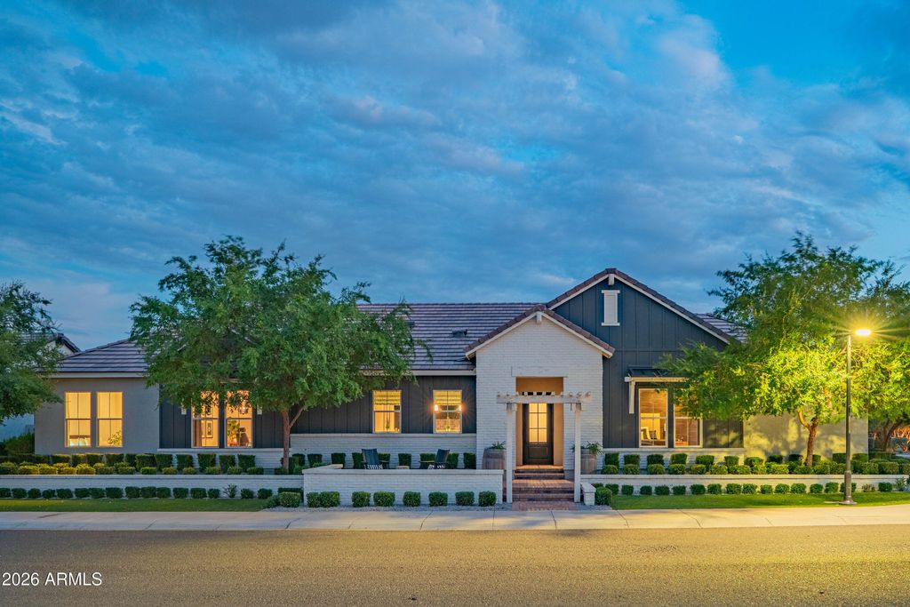 11873 N SAN CLEMENTE Street, Surprise, AZ 85388 — exterior