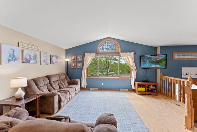 2366 Reinhardt Court, Reedsburg, WI 53959