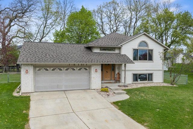 2366 Reinhardt Court, Reedsburg, WI 53959