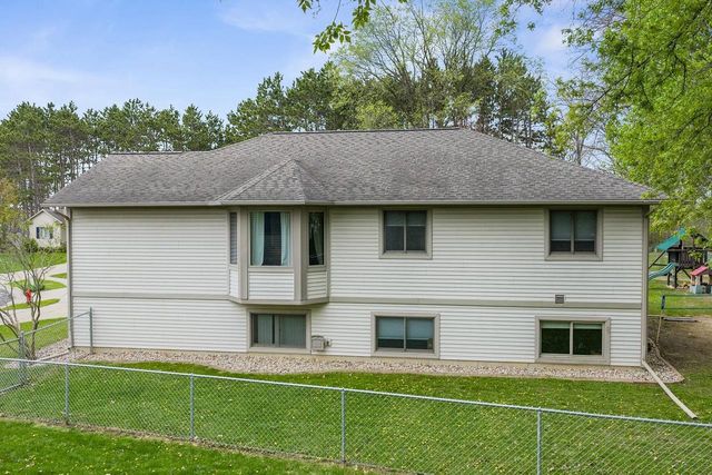 2366 Reinhardt Court, Reedsburg, WI 53959