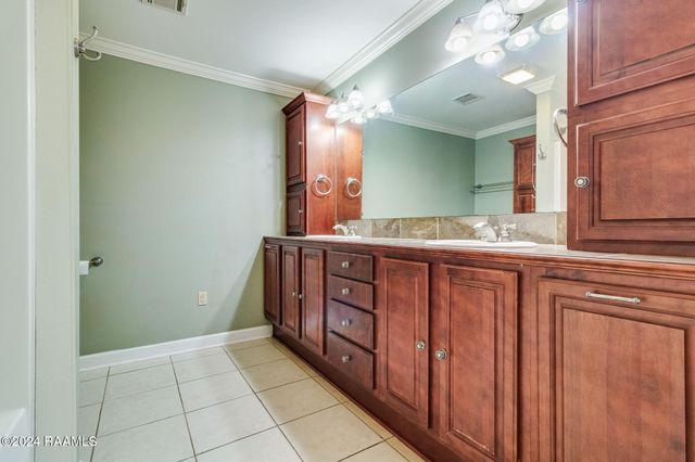 1706 Short Weeks Street, New Iberia, LA 70560