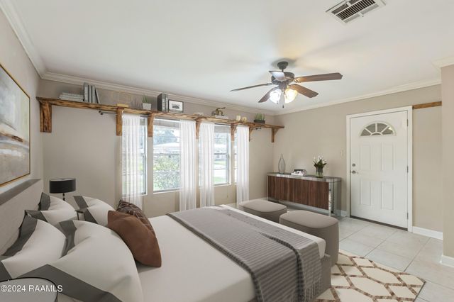1706 Short Weeks Street, New Iberia, LA 70560