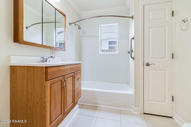 1706 Short Weeks Street, New Iberia, LA 70560