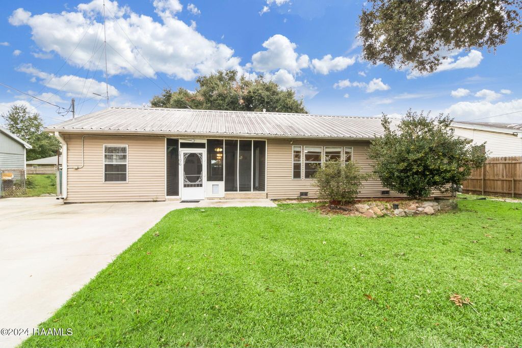 1706 Short Weeks Street, New Iberia, LA 70560