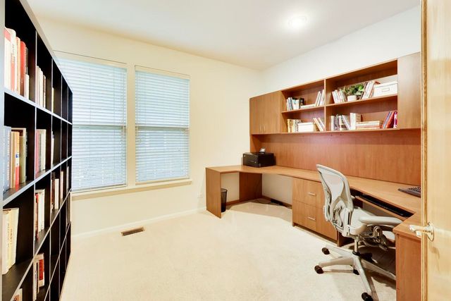 2304 Sarazen Drive, Vernon Hills, IL 60061