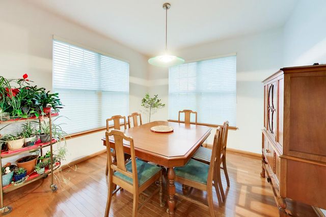 2304 Sarazen Drive, Vernon Hills, IL 60061