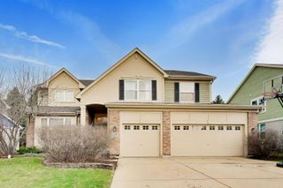 2304 Sarazen Drive, Vernon Hills, IL 60061