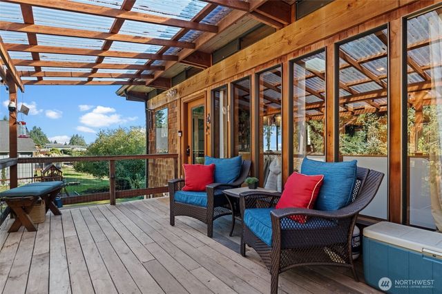 1130 Queets Drive, Fox Island, WA 98333