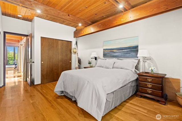 1130 Queets Drive, Fox Island, WA 98333