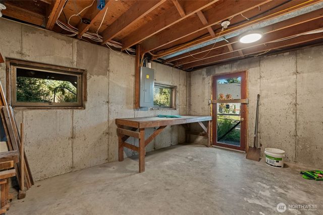 1130 Queets Drive, Fox Island, WA 98333