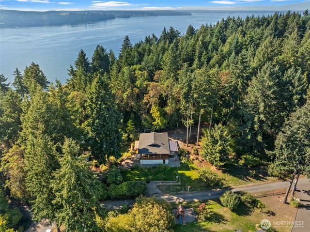 1130 Queets Drive, Fox Island, WA 98333