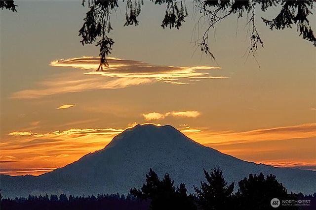 1130 Queets Drive, Fox Island, WA 98333