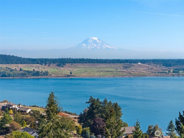 1130 Queets Drive, Fox Island, WA 98333