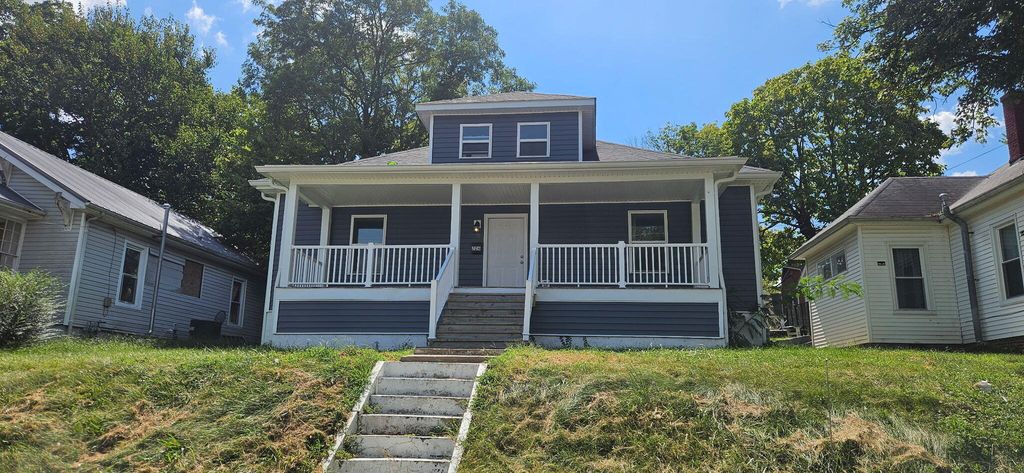 226 E Office Street, Harrodsburg, KY 40330