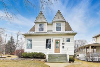 520 S Wheaton Avenue, Wheaton, IL 60187