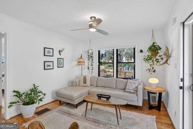 1267 Lyle Place NW, Atlanta, GA 30318