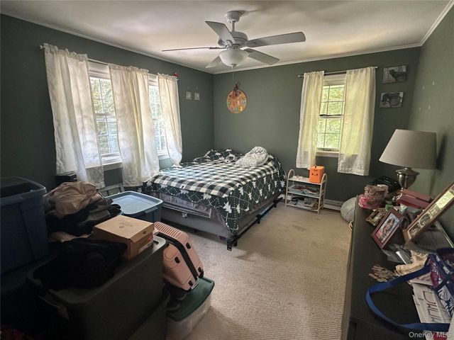185 Holden Avenue, Cutchogue, NY 11935