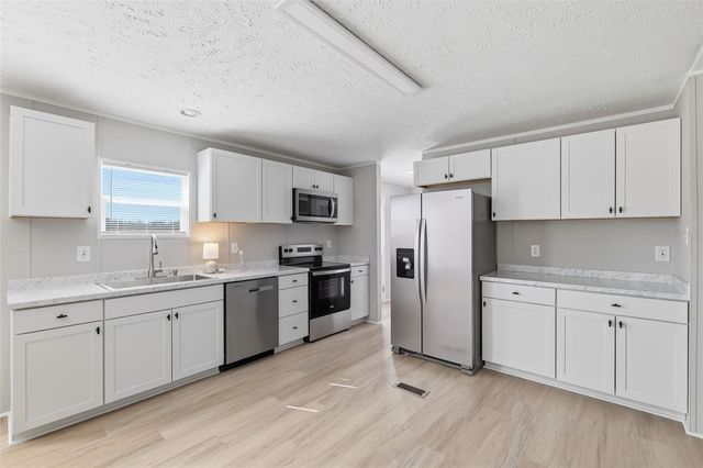 4551 LIGHTHOUSE AVENUE, Lake Wales, FL 33859