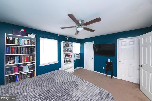 208 HYACINTH CT, Quakertown, PA 18951