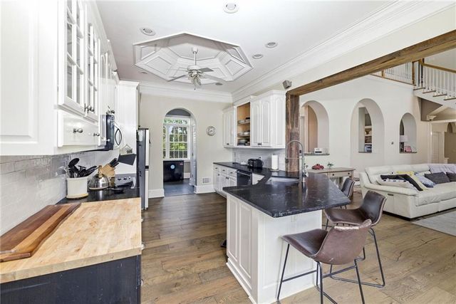 4337 Mountain View Road, Oakwood, GA 30566