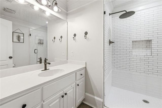4337 Mountain View Road, Oakwood, GA 30566