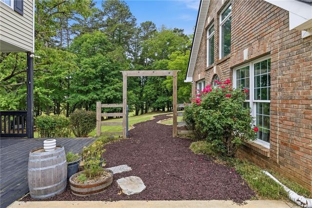 4337 Mountain View Road, Oakwood, GA 30566