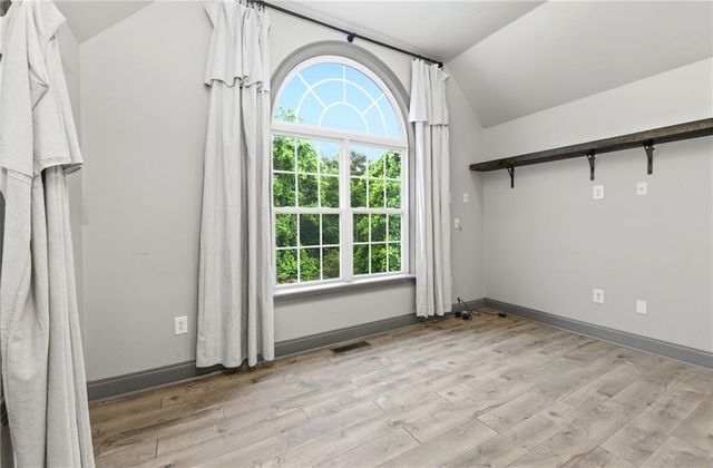 4337 Mountain View Road, Oakwood, GA 30566