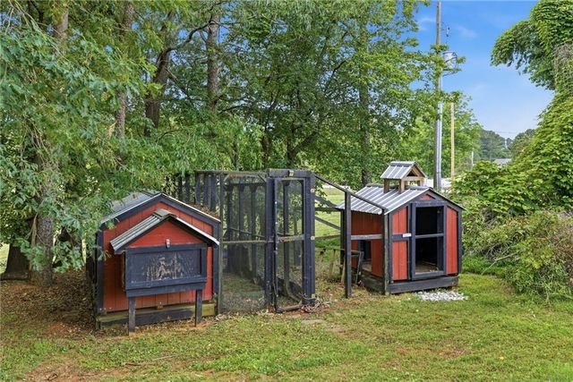 4337 Mountain View Road, Oakwood, GA 30566
