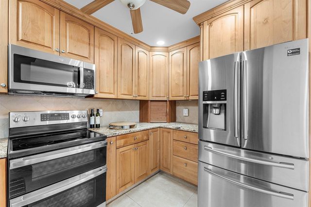 362 Yorktowne Circle, Atlantis, FL 33462