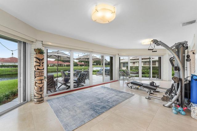 362 Yorktowne Circle, Atlantis, FL 33462